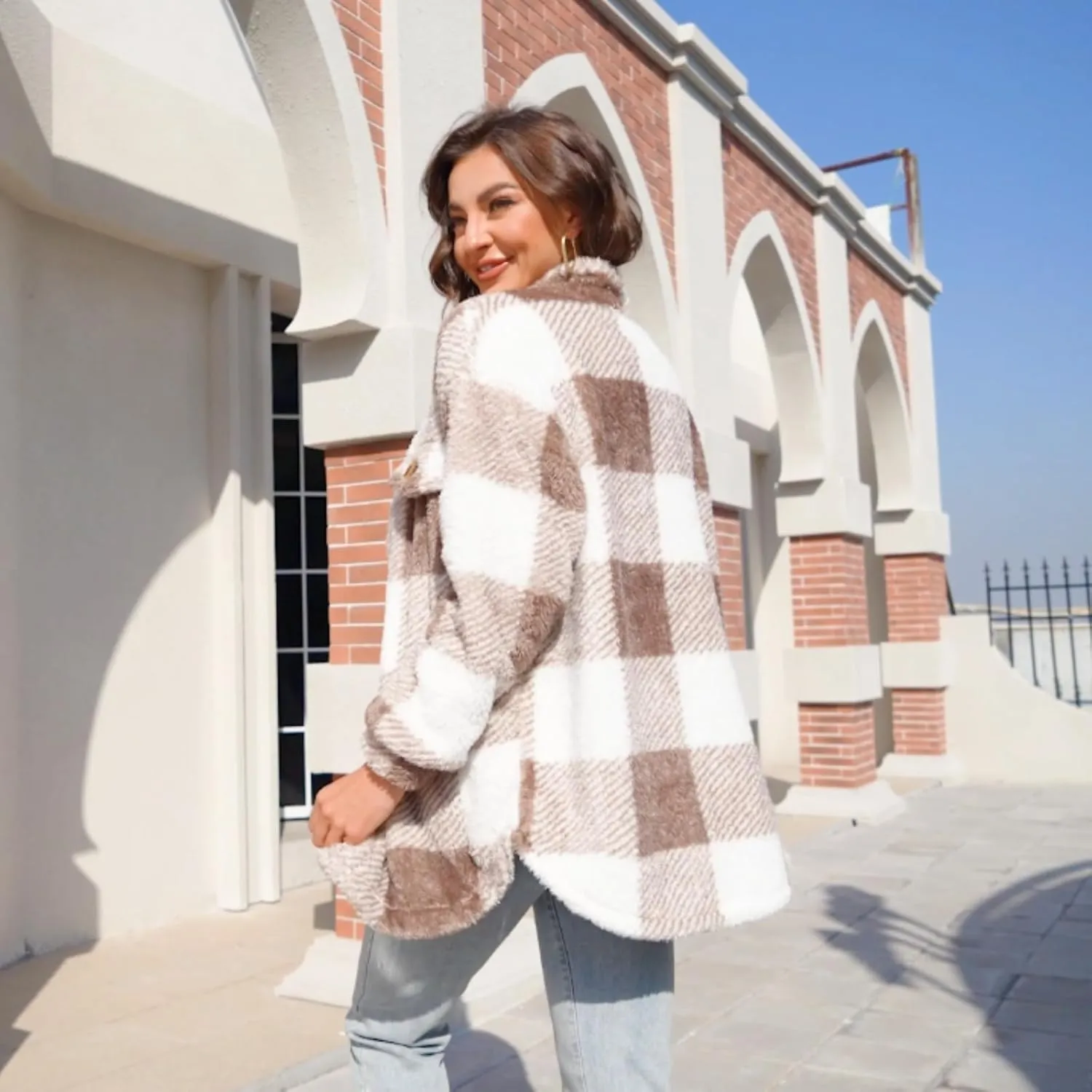 Womens Fuzzy Flannel Jacket Fall Fashion Sherpa Lined Plaid Shacket Jacket Long Sleeve Button Down Fleece Hoodies 