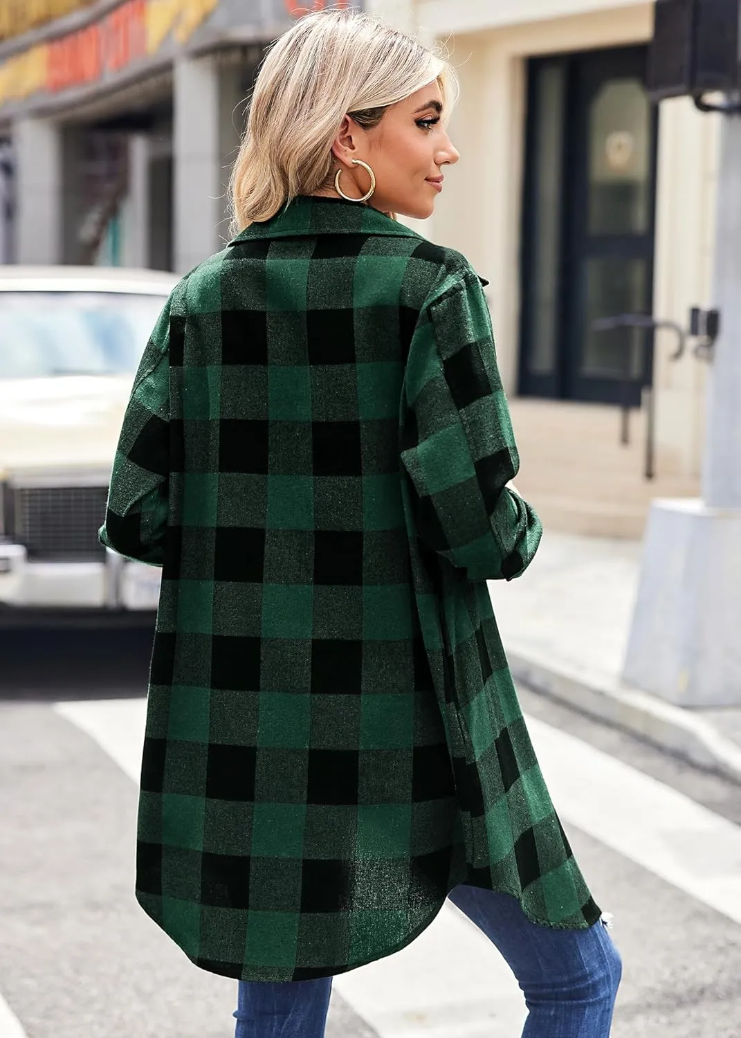 Zeagoo Flannel for Women 2025 Fall Fashion Long Sleeve Plaid Button Down Shirts Shacket Blouse Top with Pockets